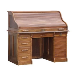American desk, in oak wood with 5 drawers (2 keys) and …